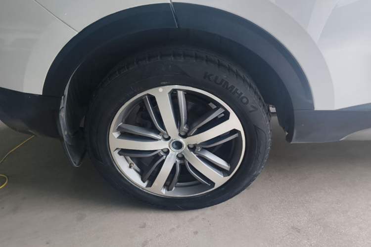Used Haval H6 2019 Red Label 1.5 GDIT Automatic Luxury Smart Connectivity Edition Right Rear Wheel Hub
