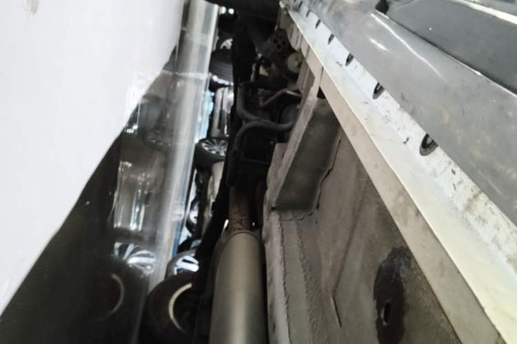 Used Haval H6 2019 Red Label 1.5 GDIT Automatic Champion Edition Right Side Sill
