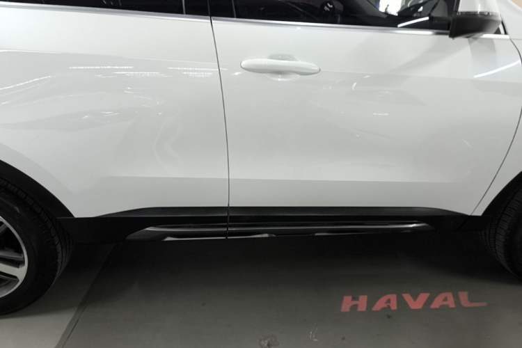 Used Haval H6 2019 Red Label 1.5 GDIT Automatic Champion Edition Right Side Sill