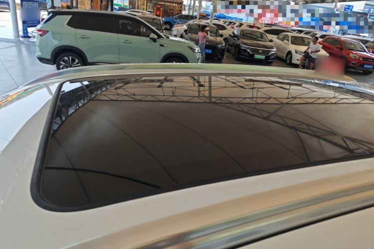 Used Haval H6 2019 Red Label 2.0 GDIT Automatic Luxury Smart Connectivity Edition Roof