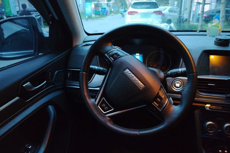 Used Haval H6 2019 Sport Edition 1.5T Automatic Two-Wheel Drive Elite Model China VI Steering Wheel