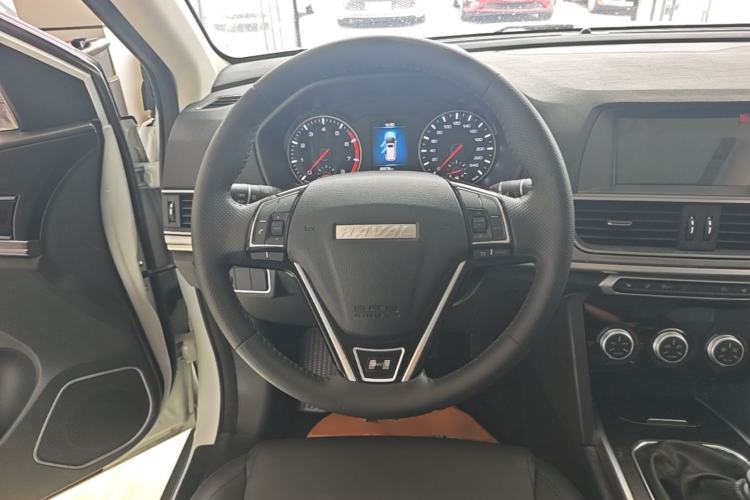 Used Haval H6 2019 Sport Edition 1.5T Manual Two-Wheel Drive Elite Model China VI Standard Steering Wheel