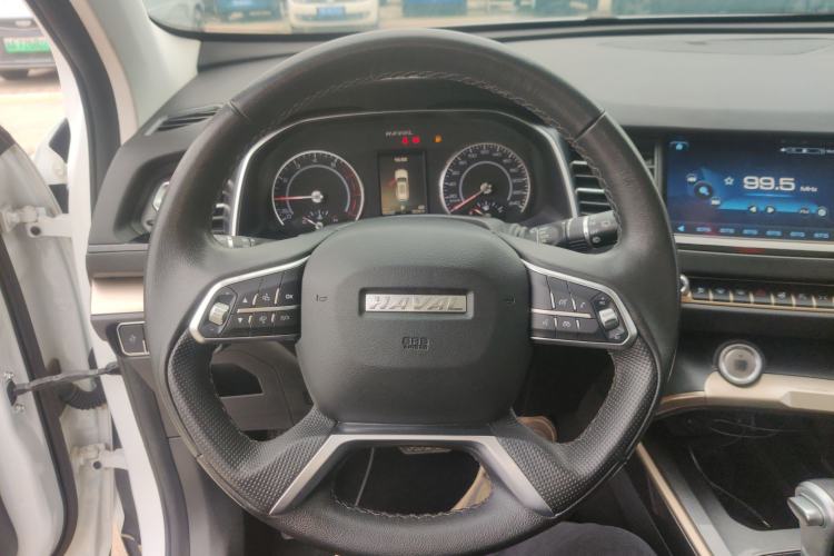 Used Haval H6 2019 2.0 GDIT Automatic Luxury Smart Connectivity Version China V Standard Steering Wheel