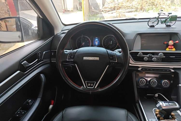 Used Haval H6 2019 Sport Edition 1.5T Automatic Two-Wheel Drive Elite Model China VI Steering Wheel