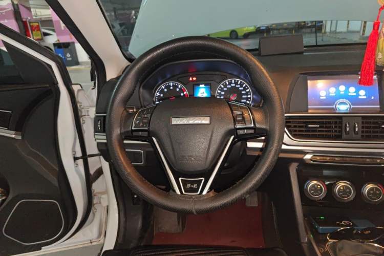 Used Haval H6 2019 Sport Edition 1.5T Manual Two-Wheel Drive Elite Model China VI Standard Steering Wheel