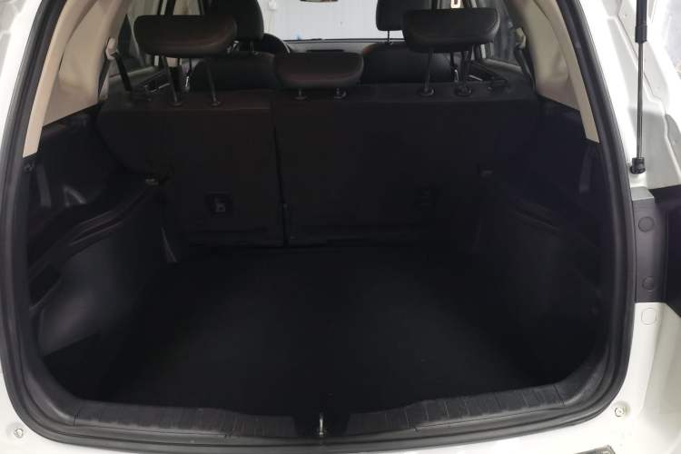 Used Haval H6 2019 Sport Edition 1.5T Automatic Two-Wheel Drive Elite Model China VI Trunk