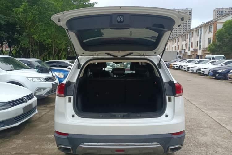 Used Haval H6 2019 Blue Label 1.5 GDIT Automatic Luxury Smart Connectivity Edition Trunk
