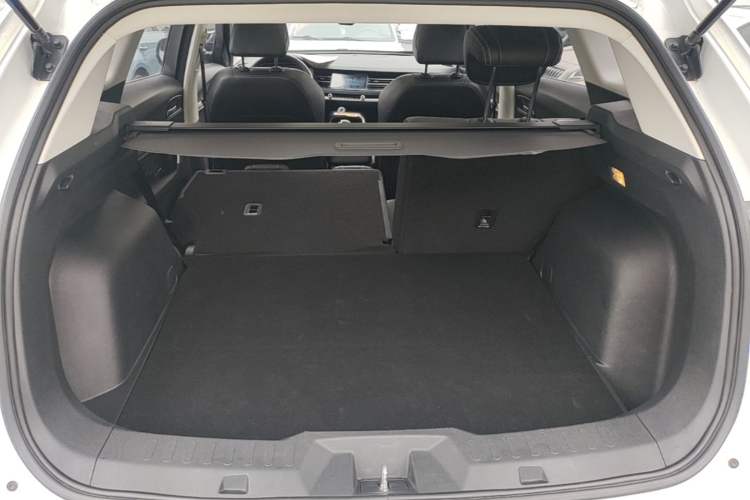 Used Haval H6 2019 Blue Label 1.5 GDIT Automatic Luxury Smart Connectivity Edition Trunk