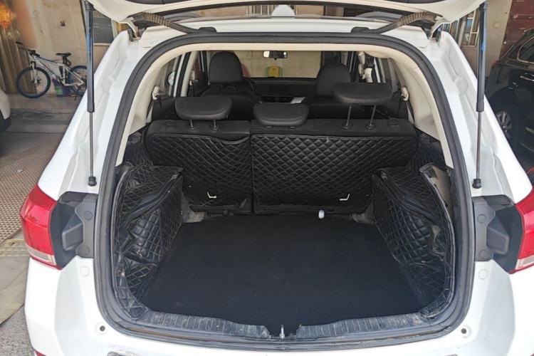 Used Haval H6 2019 Sport Edition 1.5T Automatic Two-Wheel Drive Elite Model China VI Trunk