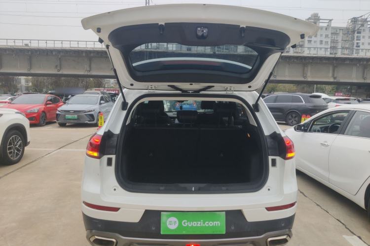 Used Haval H6 2019 2.0 GDIT Automatic Luxury Smart Connectivity Version China V Standard Trunk