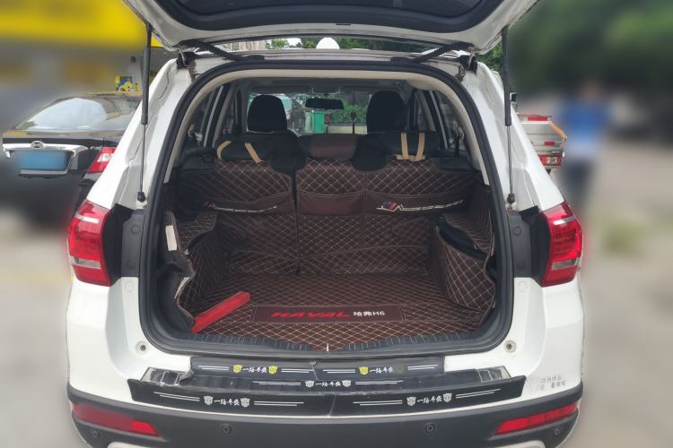 Used Haval H6 2019 Sport Edition 1.5T Automatic Two-Wheel Drive Elite Model China VI Trunk