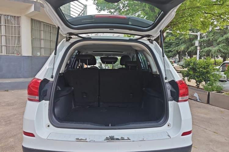 Used Haval H6 2019 Sport Edition 1.5T Automatic Two-Wheel Drive Elite Model China VI Trunk