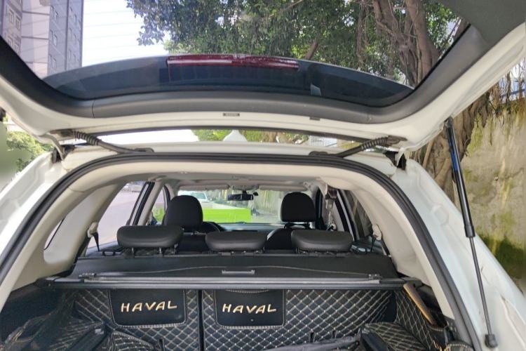 Used Haval H6 2019 Sport Edition 1.5T Automatic Two-Wheel Drive Elite Model China VI Trunk