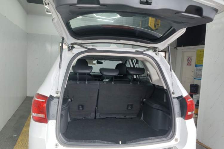 Used Haval H6 2019 Sport Edition 1.5T Automatic Two-Wheel Drive Elite Model China VI Trunk