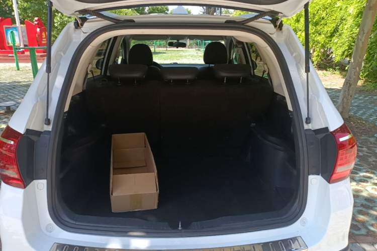 Used Haval H6 2019 Sport Edition 1.5T Automatic Two-Wheel Drive Elite Model China VI Trunk