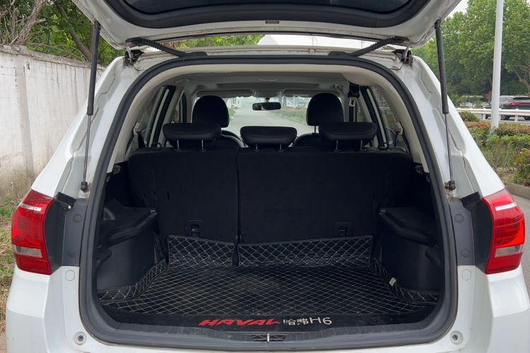 Used Haval H6 2019 Sport Edition 1.5T Automatic Two-Wheel Drive Elite Model China VI Trunk