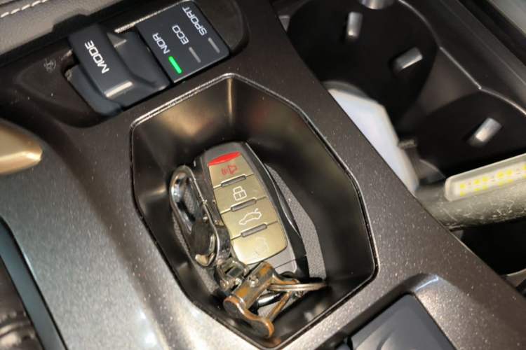 Used Haval H6 2019 Blue Label 1.5 GDIT Automatic Champion Edition Vehicle Key