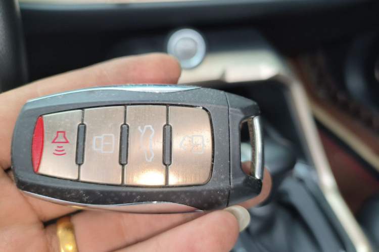 Used Haval H6 2019 1.5 GDIT Automatic Luxury Smart Connect Edition Emission Standard China V Vehicle Key