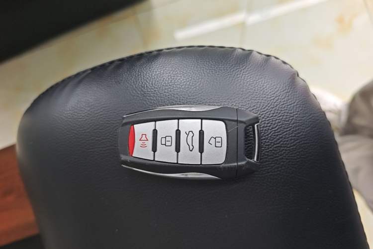 Used Haval H6 2019 Sport Edition 1.5T Manual Two-Wheel Drive Elite Model China VI Standard Vehicle Key