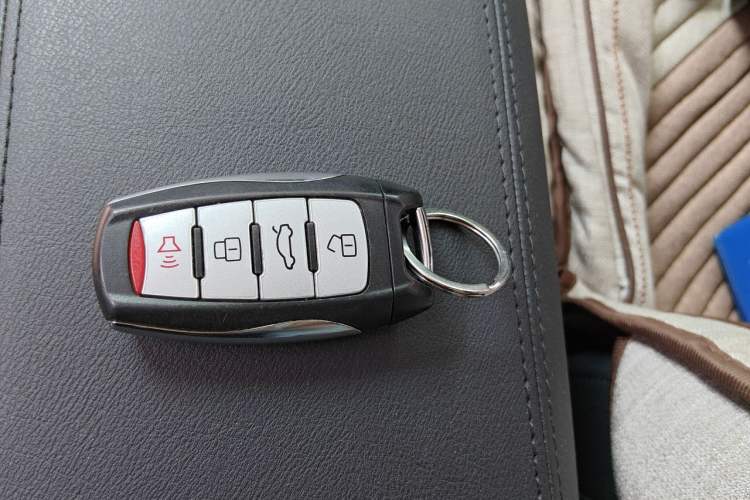 Used Haval H6 2019 Sport Edition 1.5T Automatic Two-Wheel Drive Elite Model China VI Vehicle Key