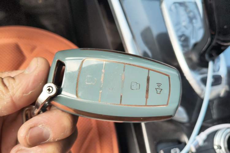 Used Haval H6 2019 1.5 GDIT Automatic Luxury Smart Connect Version China VI Standard Vehicle Key