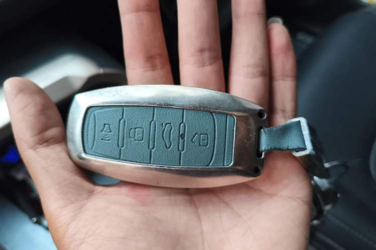 Used Haval H6 2019 1.5 GDIT Automatic Luxury Smart Connect Version China VI Standard Vehicle Key