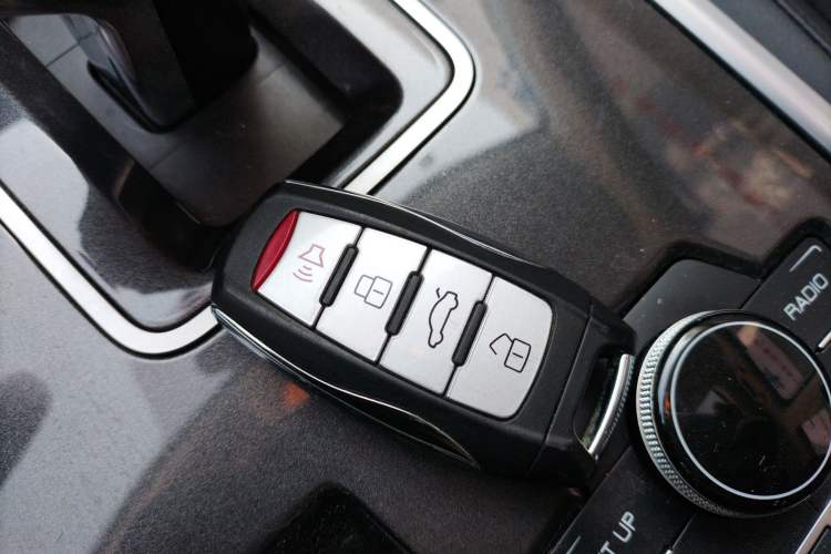 Used Haval H6 2019 Sport Edition 1.5T Automatic Two-Wheel Drive Elite Model China VI Vehicle Key