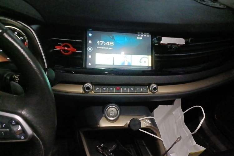 Used Haval H6 2020 1.5 GDIT Automatic Platinum Luxury Edition Audio And AC Panel