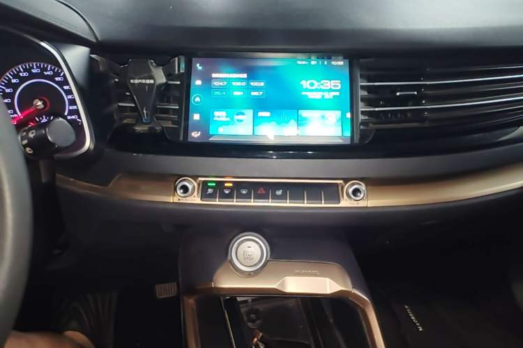 Used Haval H6 2020 1.5 GDIT Automatic Platinum Urban Edition Audio And AC Panel