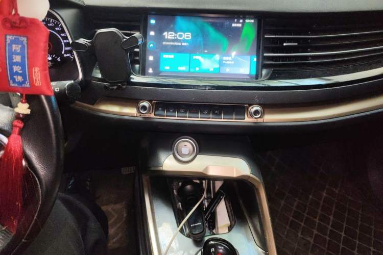 Used Haval H6 2020 1.5 GDIT Automatic Platinum Champion Edition Audio And AC Panel