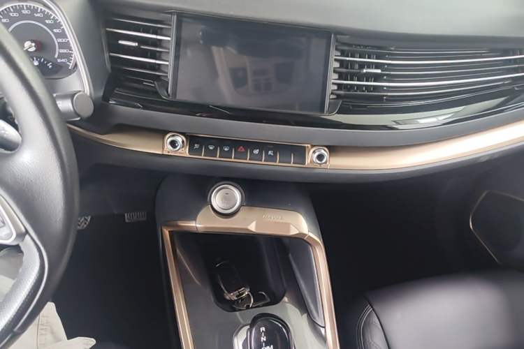 Used Haval H6 2020 1.5 GDIT Automatic Platinum Champion Edition Audio And AC Panel