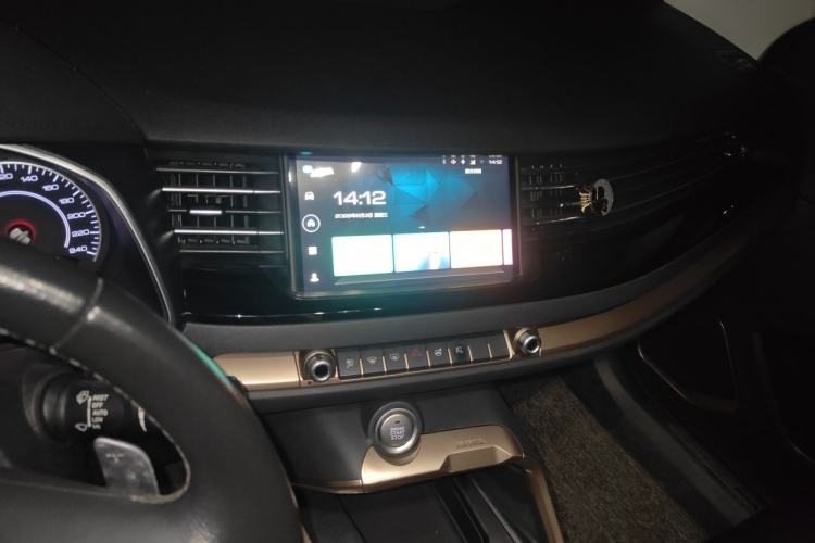 Used Haval H6 2020 1.5 GDIT Automatic Platinum Champion Edition Audio And AC Panel
