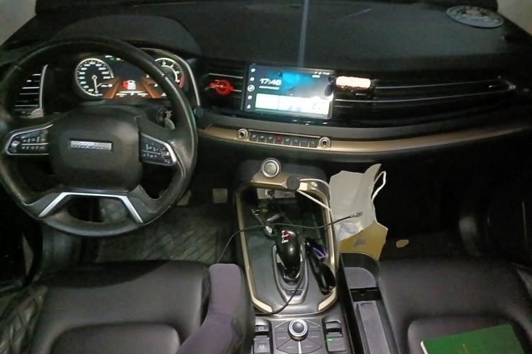 Used Haval H6 2020 1.5 GDIT Automatic Platinum Luxury Edition Center Console