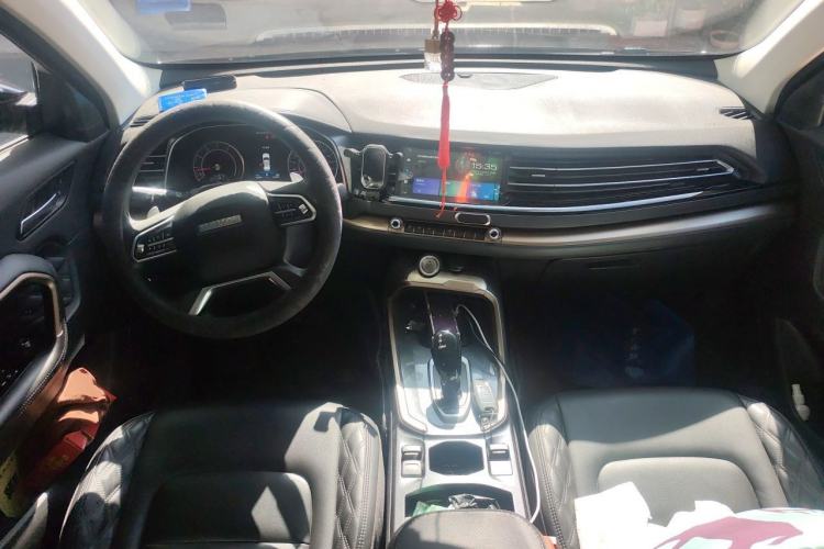 Used Haval H6 2020 1.5 GDIT Automatic Platinum Urban Edition Center Console