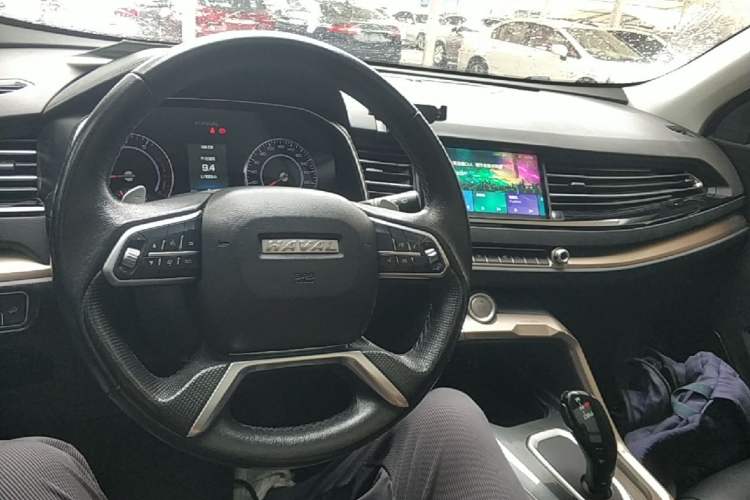 Used Haval H6 2020 1.5 GDIT Automatic Platinum Champion Edition Center Console