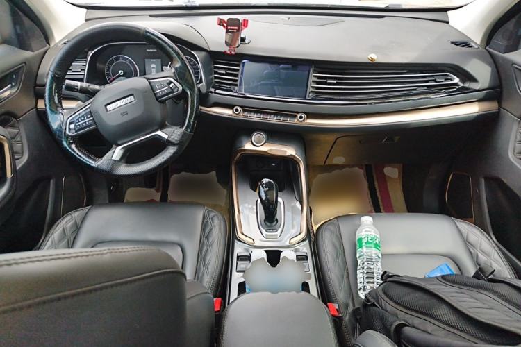 Used Haval H6 2020 1.5 GDIT Automatic Platinum Champion Edition Center Console