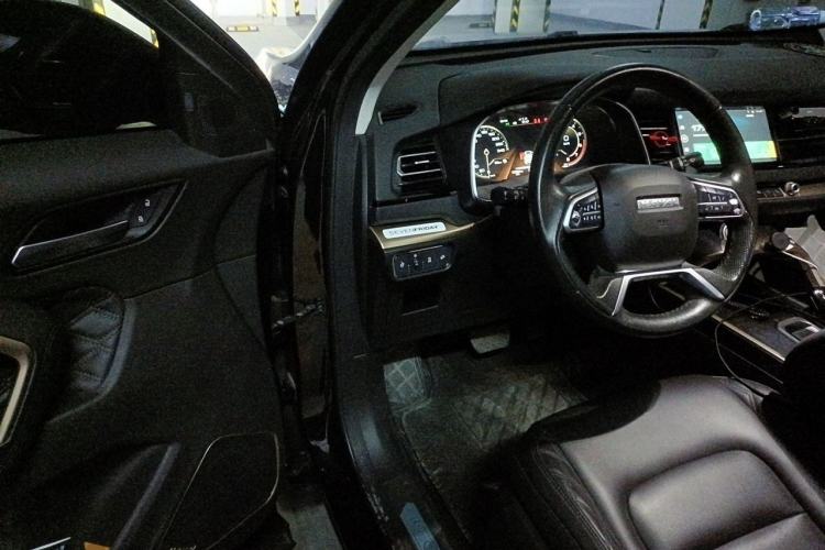 Used Haval H6 2020 1.5 GDIT Automatic Platinum Luxury Edition Driver Seat