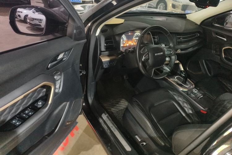 Used Haval H6 2020 1.5 GDIT Automatic Platinum Luxury Edition Driver Seat