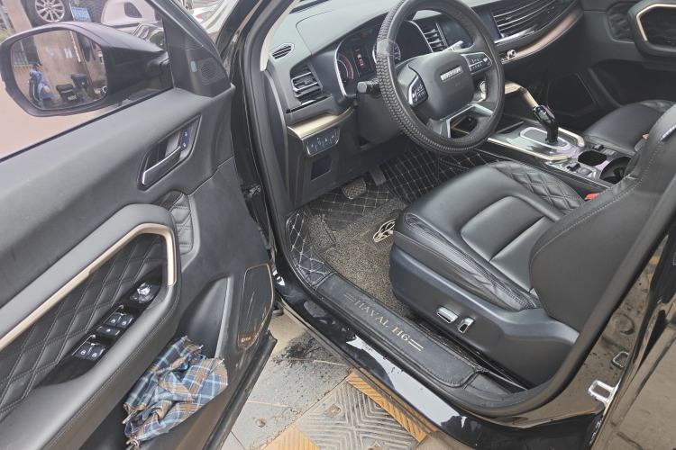 Used Haval H6 2020 1.5 GDIT Automatic Platinum Champion Edition Driver Seat
