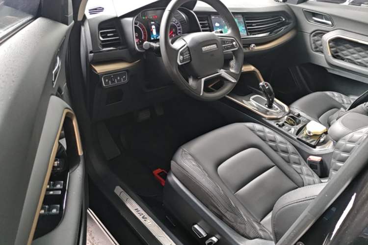 Used Haval H6 2020 2.0 GDIT Automatic Platinum Champion Edition Driver Seat