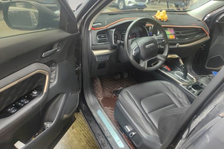 Used Haval H6 2020 1.5 GDIT Automatic Platinum Champion Edition Driver Seat