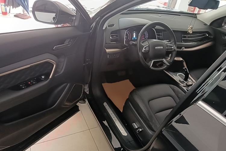 Used Haval H6 2020 1.5 GDIT Automatic Platinum Champion Edition Driver Seat