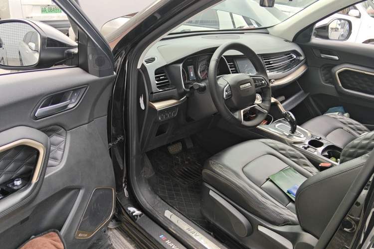 Used Haval H6 2020 1.5 GDIT Automatic Platinum Urban Edition Driver Seat