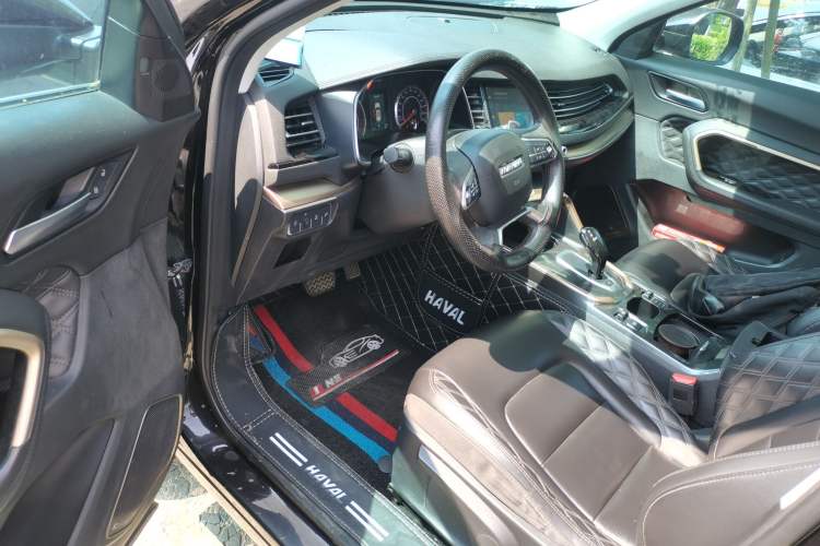 Used Haval H6 2020 1.5 GDIT Automatic Platinum Urban Edition Driver Seat