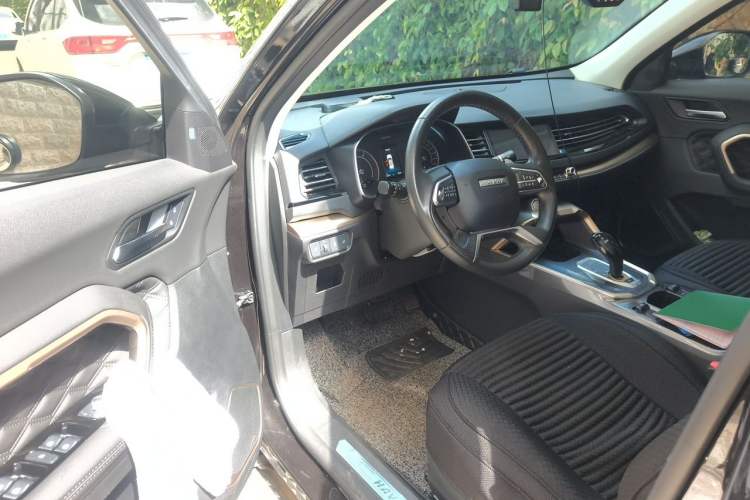 Used Haval H6 2020 1.5 GDIT Automatic Platinum Champion Edition Driver Seat