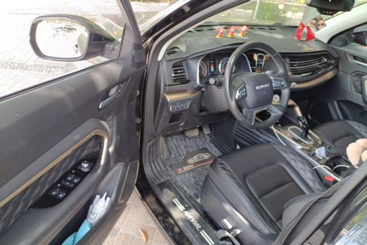 Used Haval H6 2020 1.5 GDIT Automatic Platinum Champion Edition Driver Seat