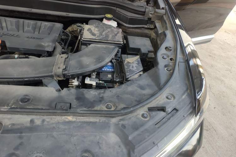 Used Haval H6 2020 1.5 GDIT Automatic Platinum Urban Edition Engine Bay Left