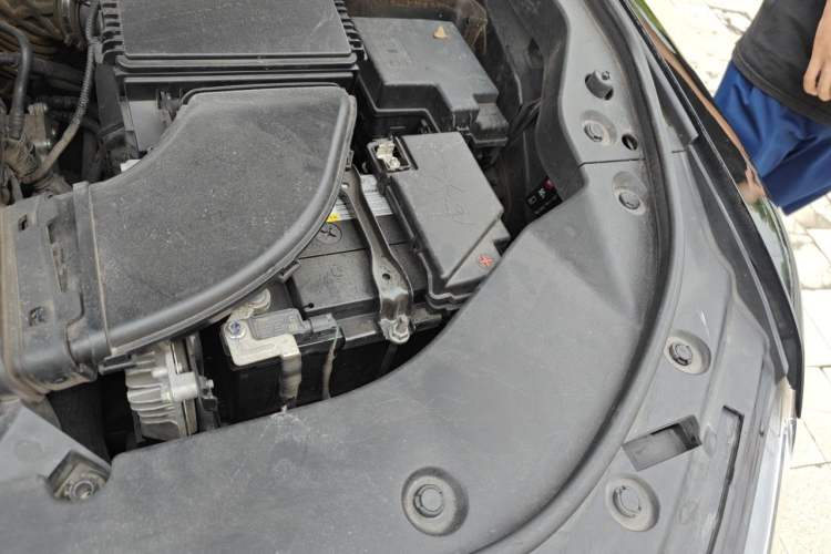 Used Haval H6 2020 1.5 GDIT Automatic Platinum Champion Edition Engine Bay Left