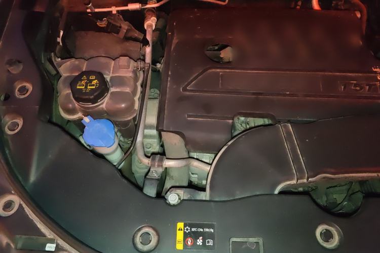 Used Haval H6 2020 1.5 GDIT Automatic Platinum Urban Edition Engine Bay Right