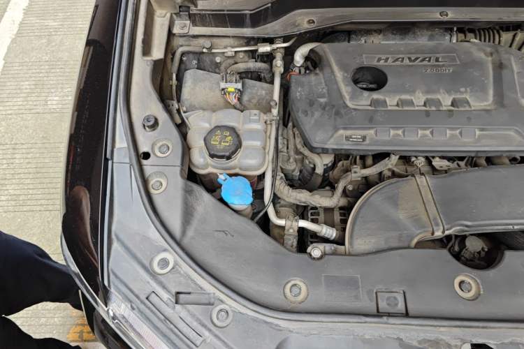 Used Haval H6 2020 2.0 GDIT Automatic GT Power Edition Engine Bay Right